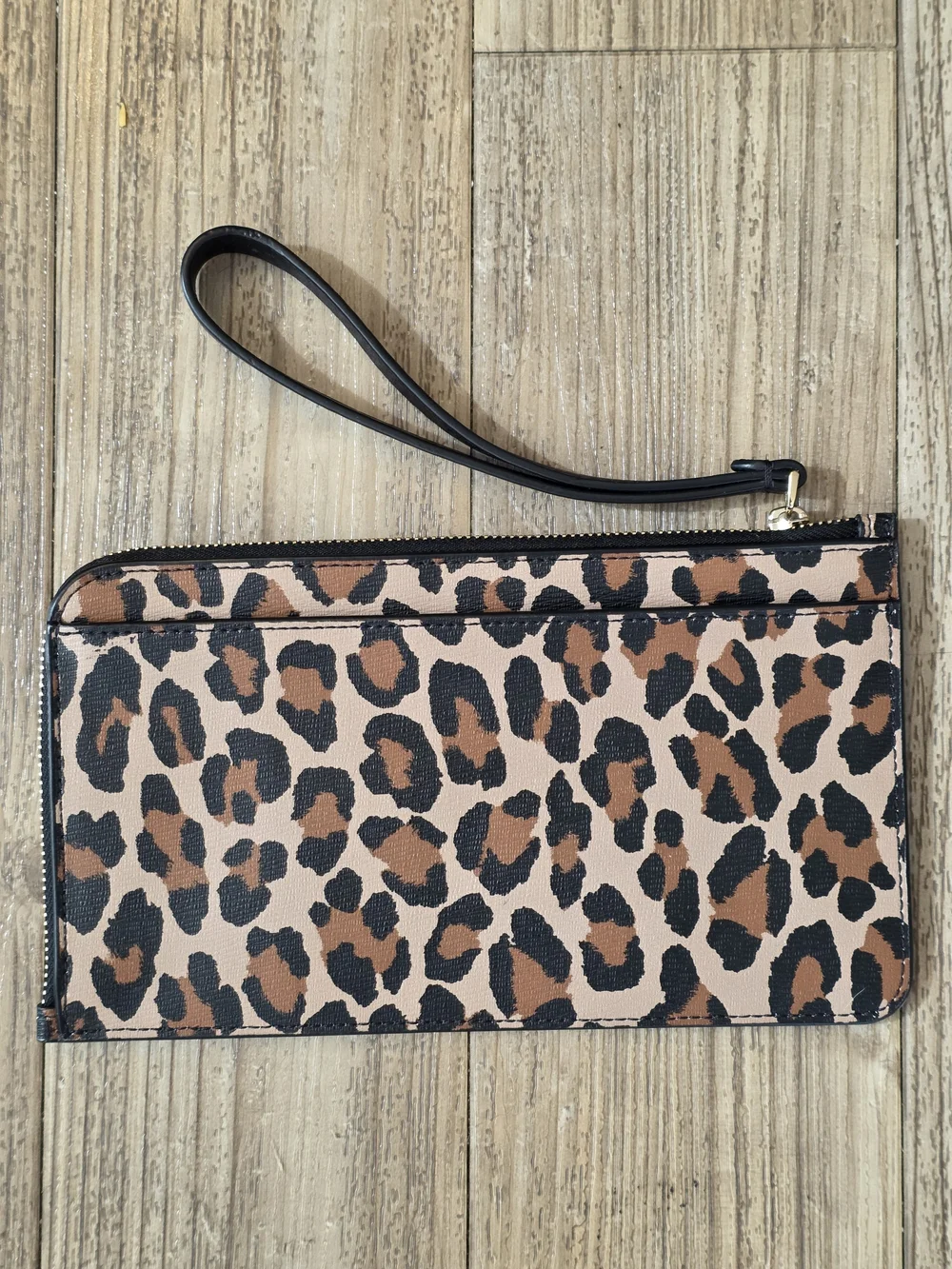 Kate Spade Lucy Leopard L-Zip Wristlet